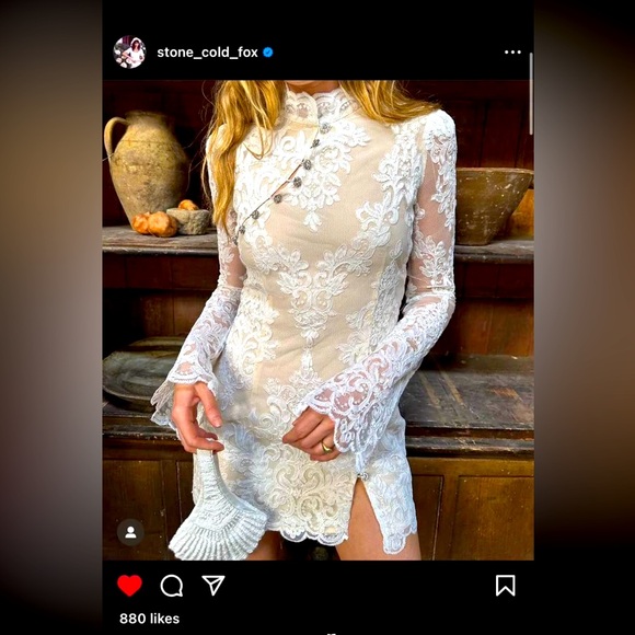 STONE COLD FOX
ALLURE DRESS - Picture 1 of 4